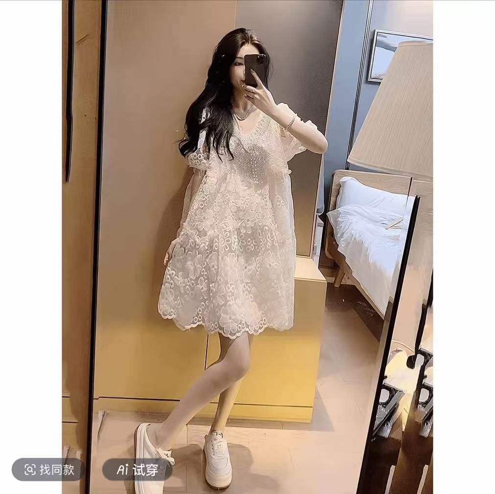 2025新款夏蕾丝拼接中长款泡泡袖连衣裙宽松显瘦气质娃娃裙5234#