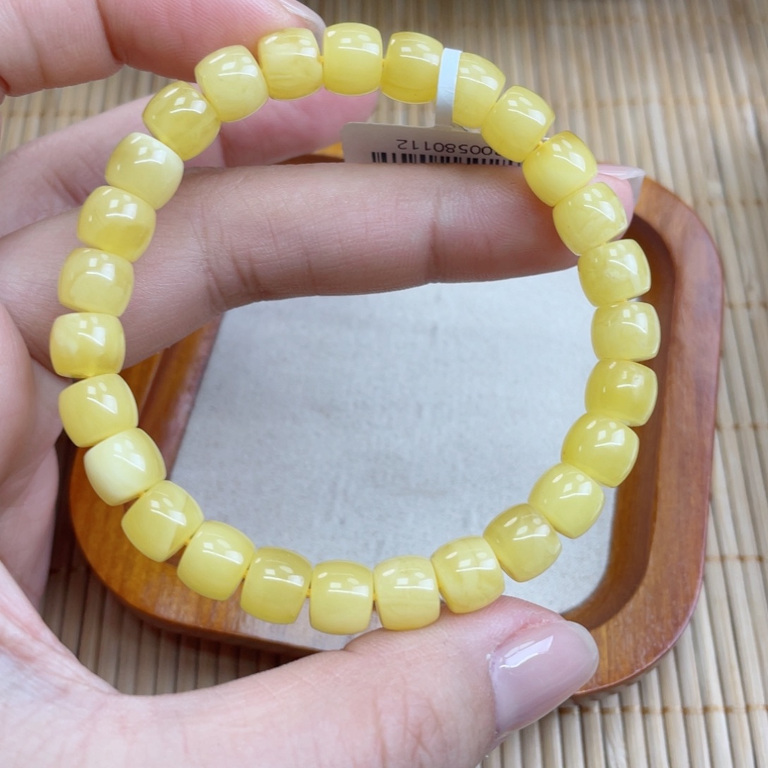 蜜蜡裸石未镶嵌蜜蜡