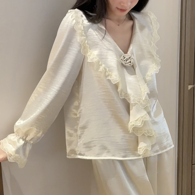 〈艾莉的日记〉法式少女感V领木耳花边蕾丝长袖长裤家居服套装