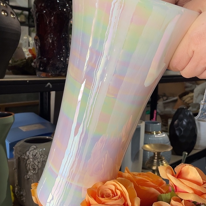 陶瓷花瓶，茶杯茶具。