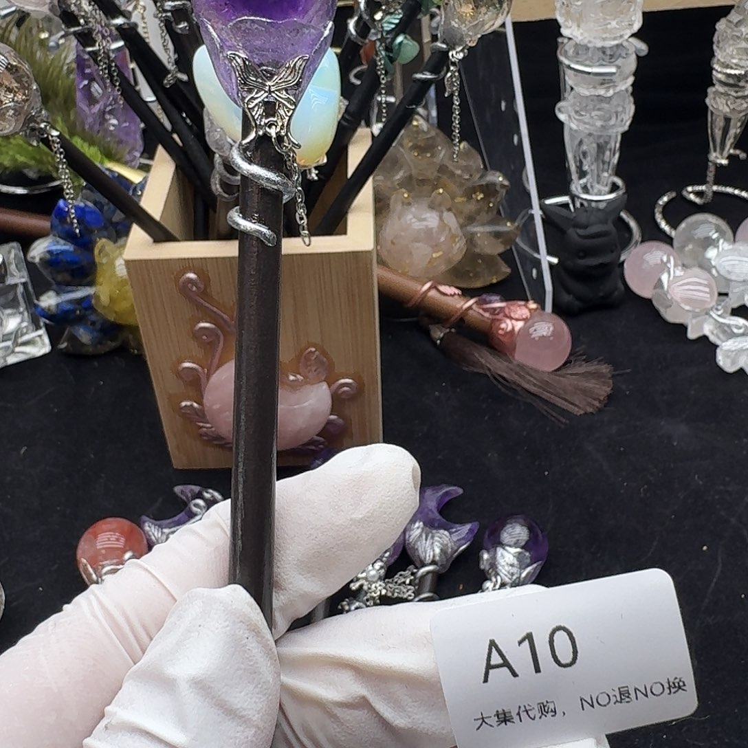 H***a水晶未镶嵌颈饰18