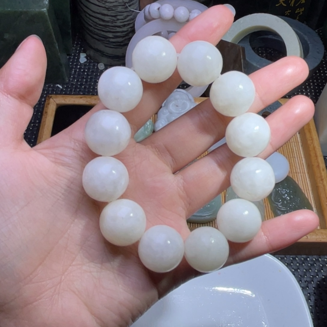 未镶嵌和田玉珠宝半成品