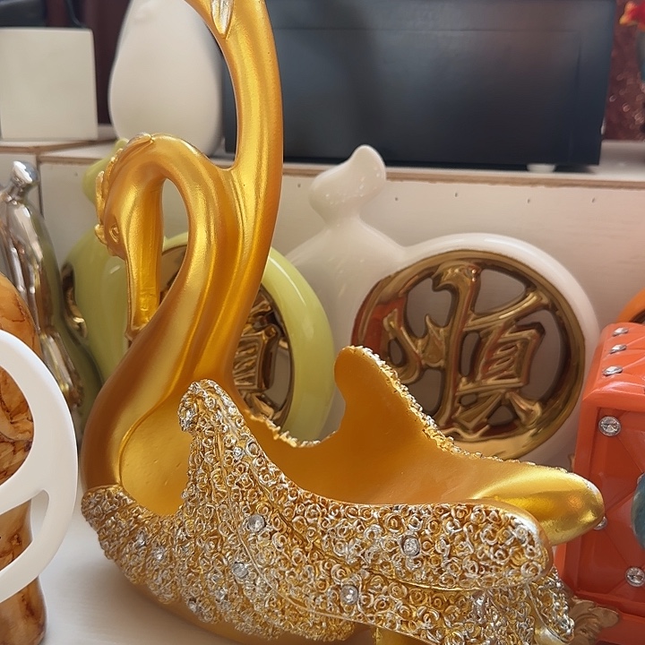 微***妹树脂摆件哈哈哈哈