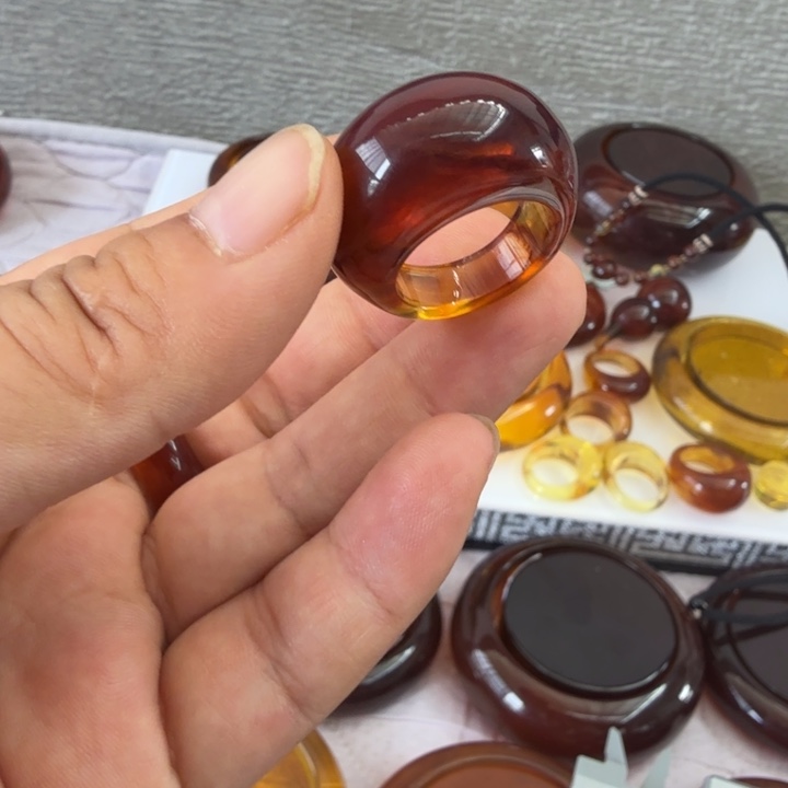 *****未镶嵌琥珀手镯戒指