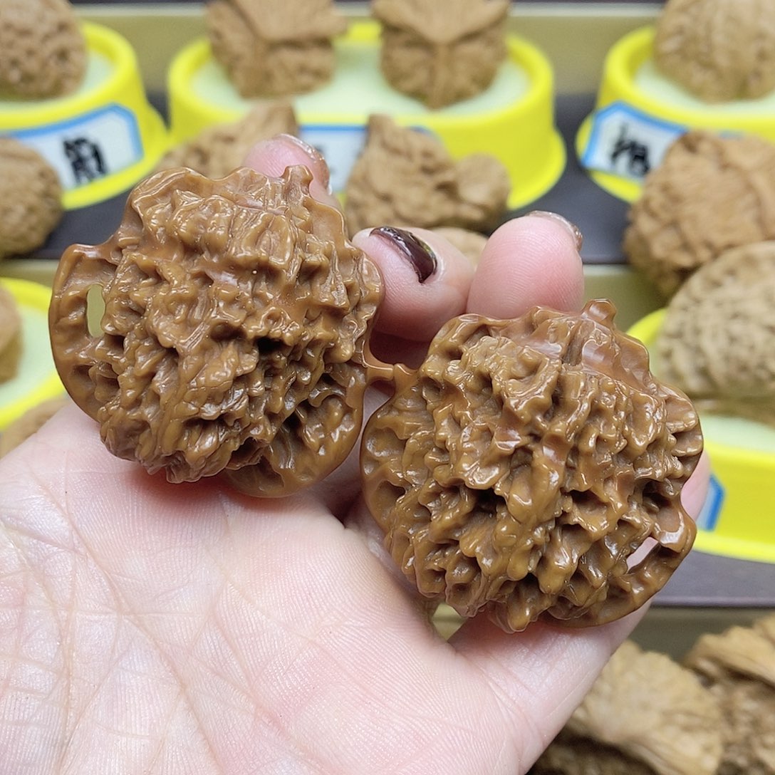 文玩核桃吊坠把把壶