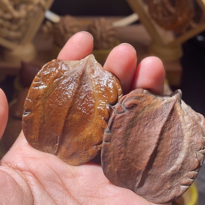 吊坠文玩核桃花蝴蝶甲骨文88