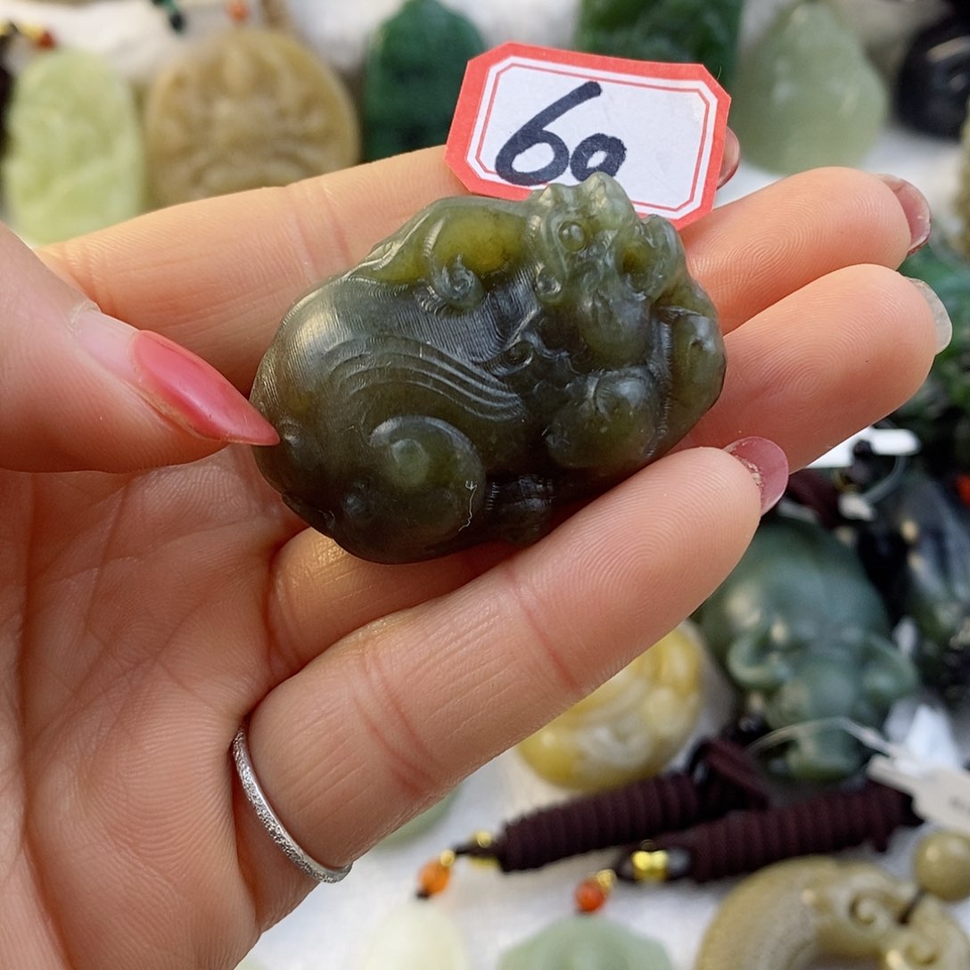 和田玉（糖玉）颈饰未镶嵌