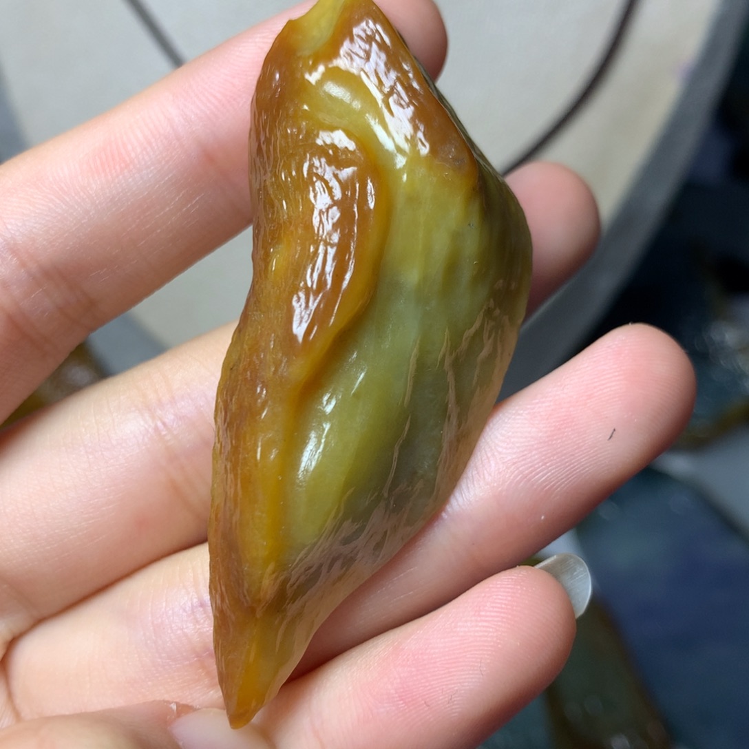 翡翠颈饰未镶嵌流*吊坠