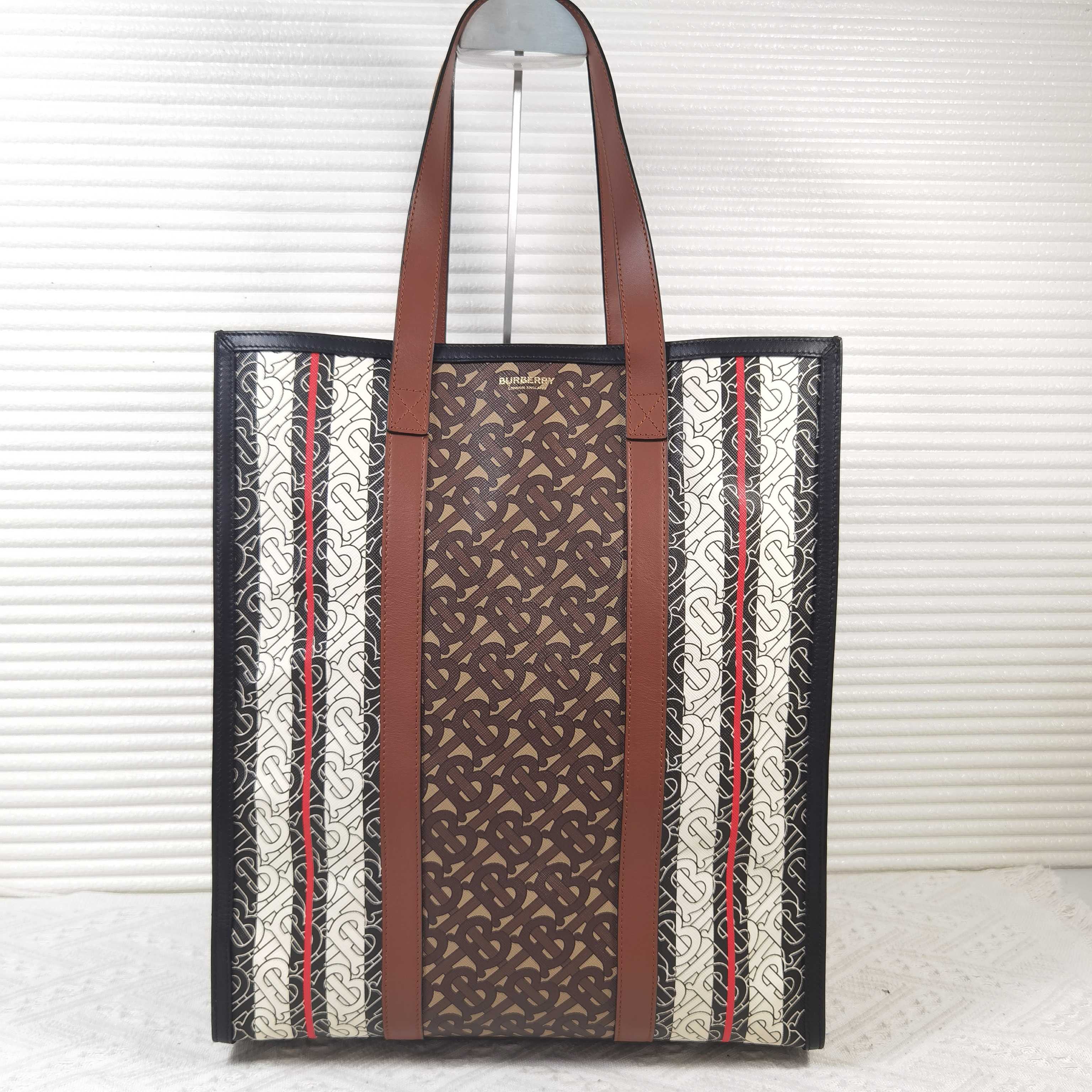 95新 BURBERRY/博柏利 Burberry Monogram系列 印花手提包单肩包