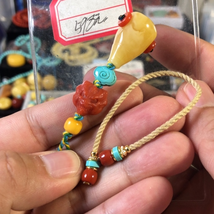 蜜蜡珠宝奇石未镶嵌