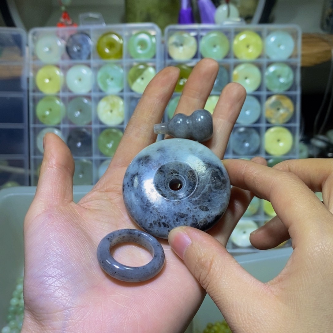 【闪购商品】蛇纹石玉其他未镶嵌55