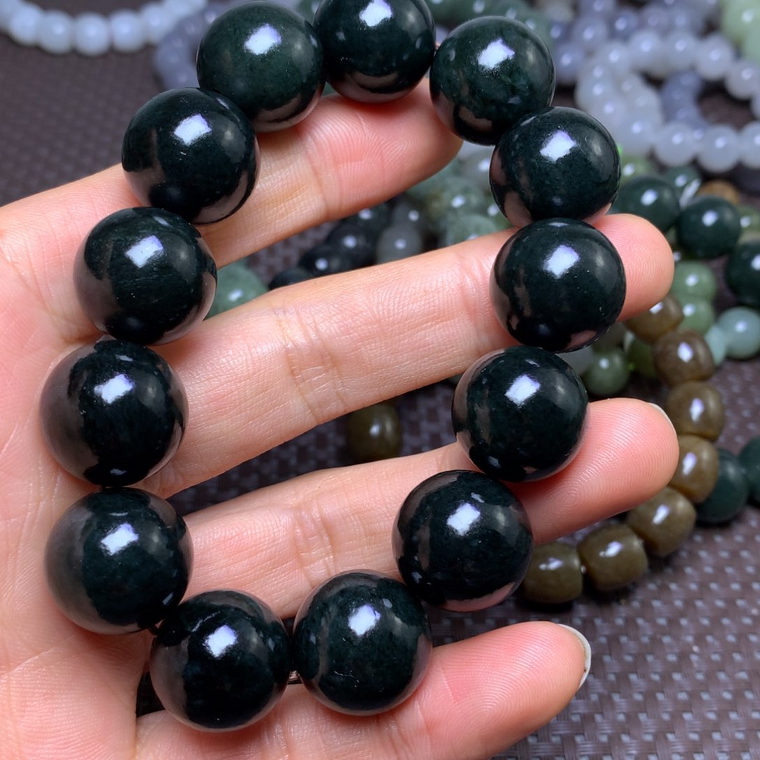 未镶嵌手串和田玉18