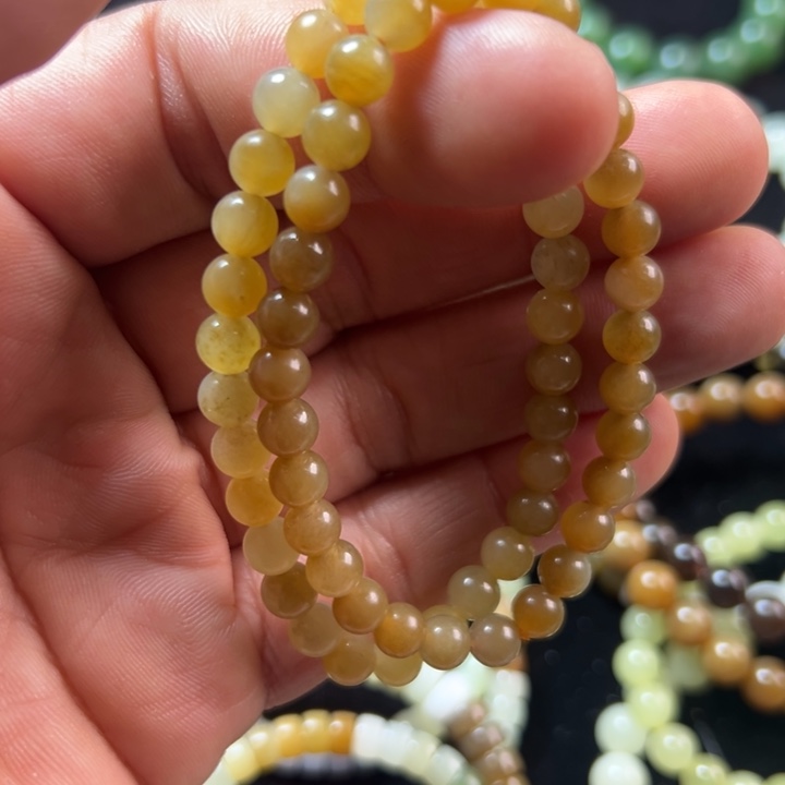 池***令和田玉（糖玉）未镶嵌手链