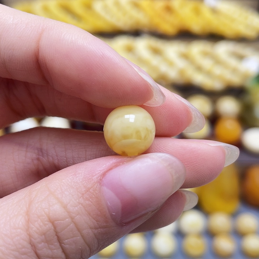 未镶嵌琥珀裸石西*在蜜蜡圆珠10.7mm