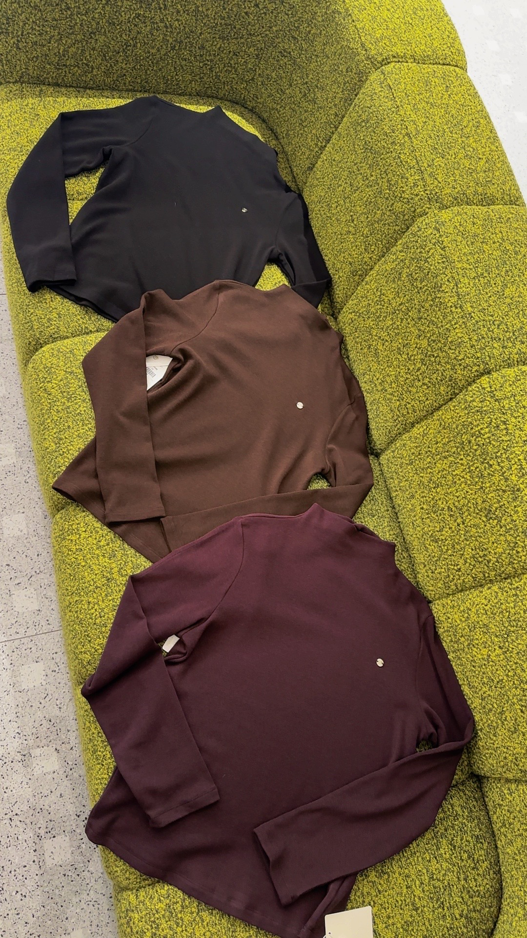 T恤常规款长袖纯色高领百搭运动套装套头圆领针织秋冬简约