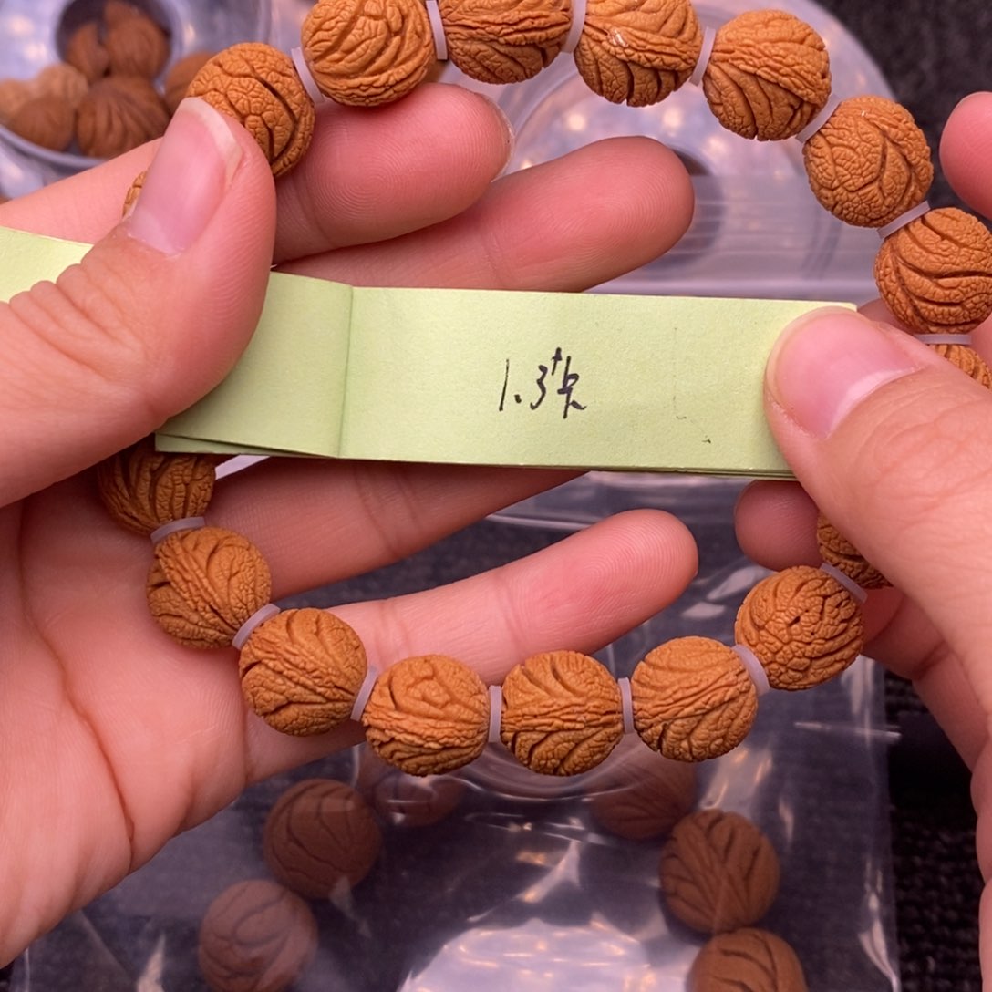 秦岭山脉龙纹桃核 18