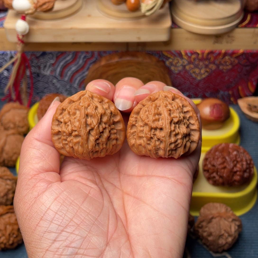 文玩核桃把件38+三角白