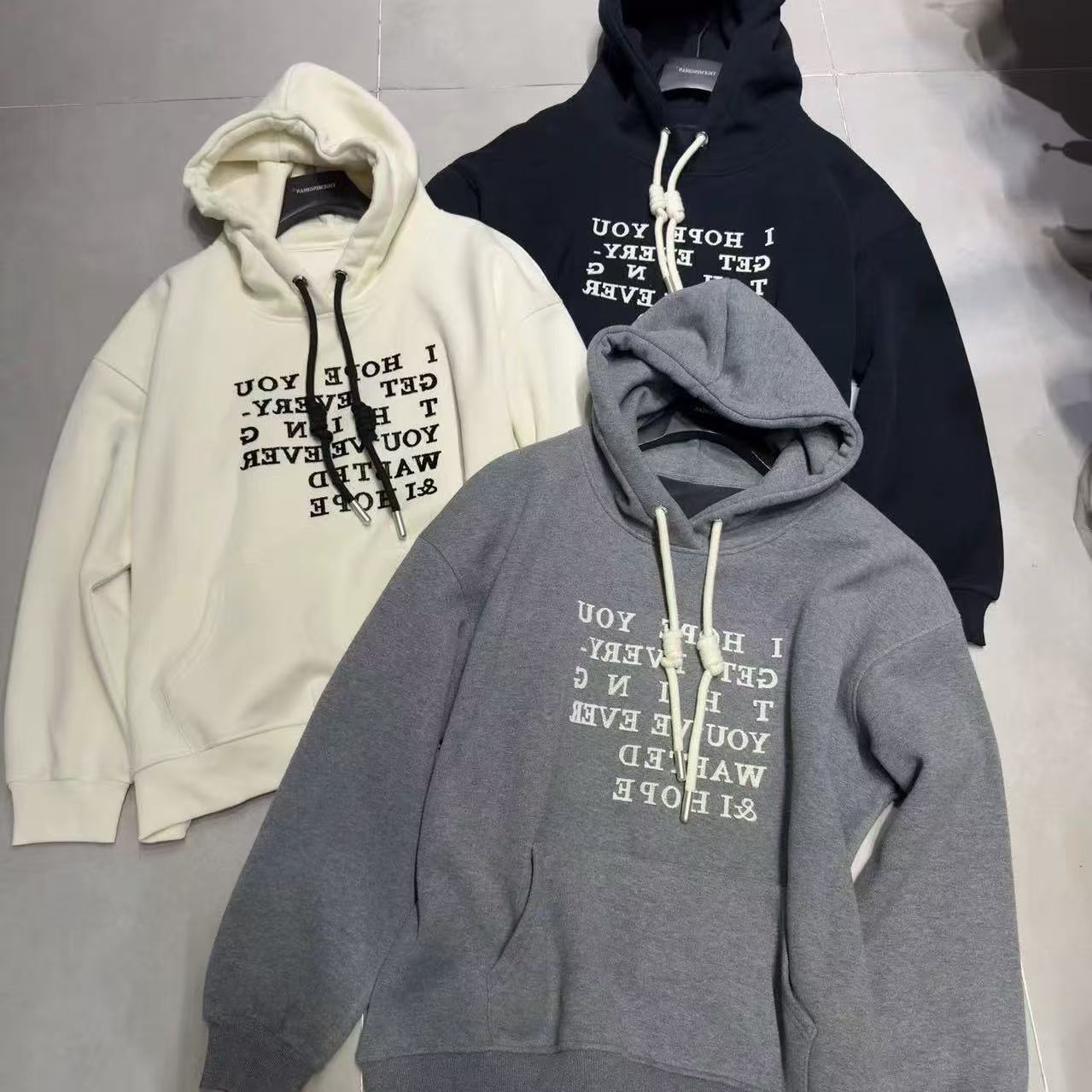 TING GE 内里加绒款~冬季新款韩系牙刷绣字母休闲连帽上衣 60733