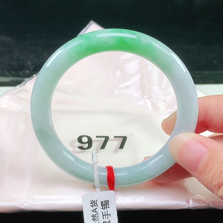 未镶嵌手镯翡翠翡翠手镯