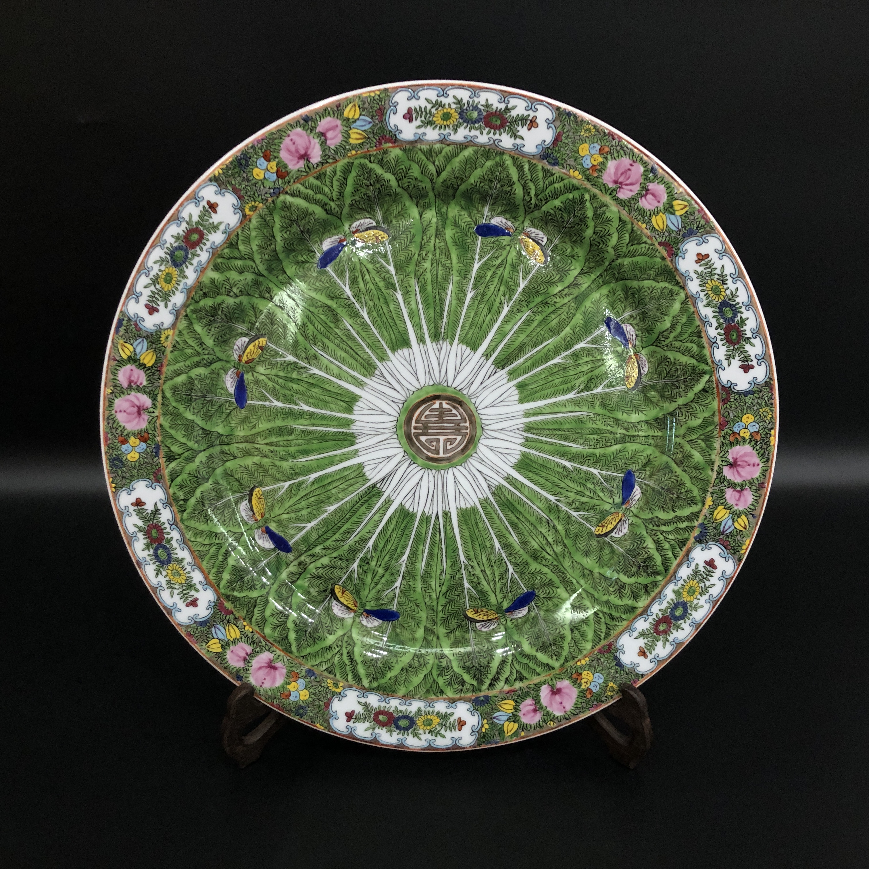 lot:25121108 民国广彩百财团寿纹大盘 直径44.8cm