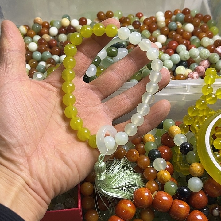 合金蛇纹石玉颈饰