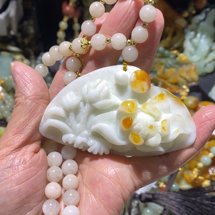 岫玉吊坠(赠链)未镶嵌