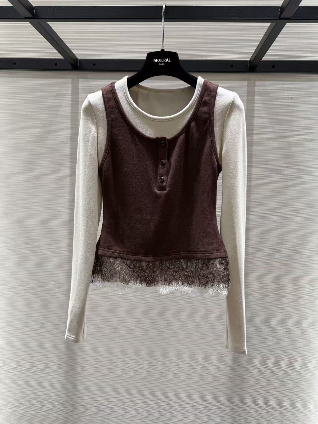 设计师新款单排扣撞色圆领休闲百搭长袖真两件T恤 XM2525789