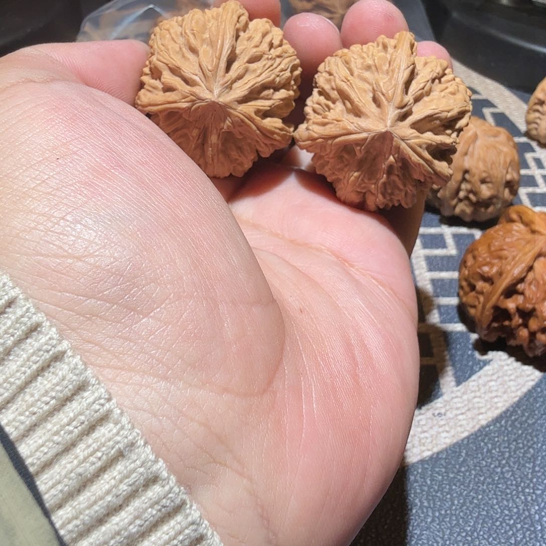 文玩核桃吊坠W*.御龙