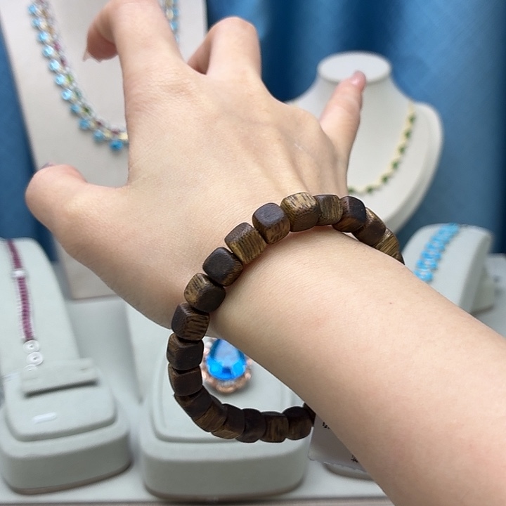 沉香手串沉香手串