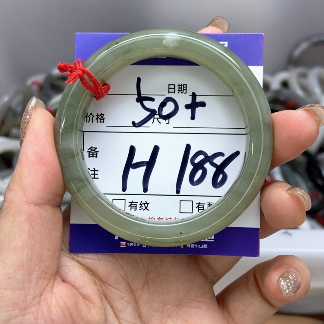 和田玉手镯手镯未镶嵌