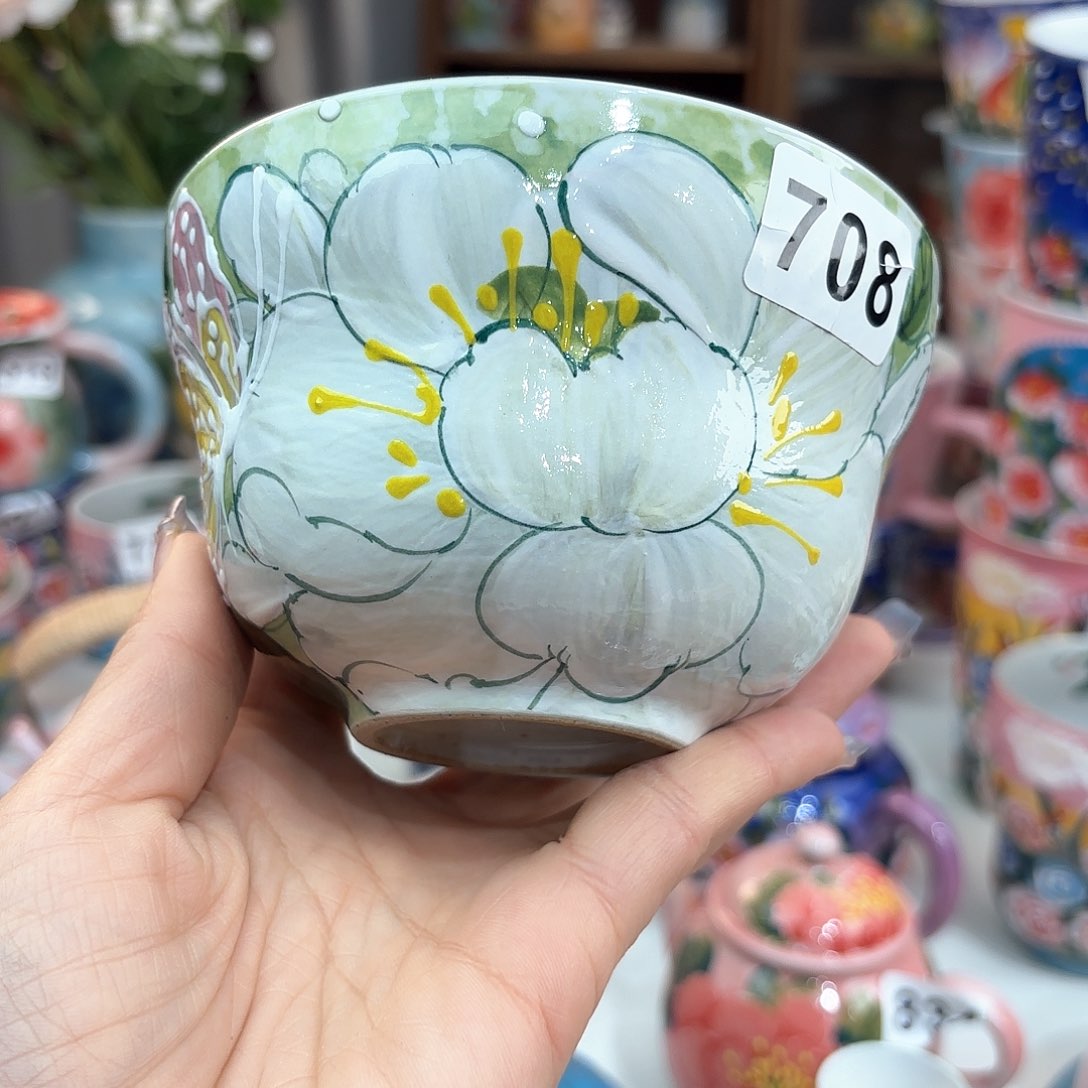 瓷片在这条街走到哪里的路上也没有了