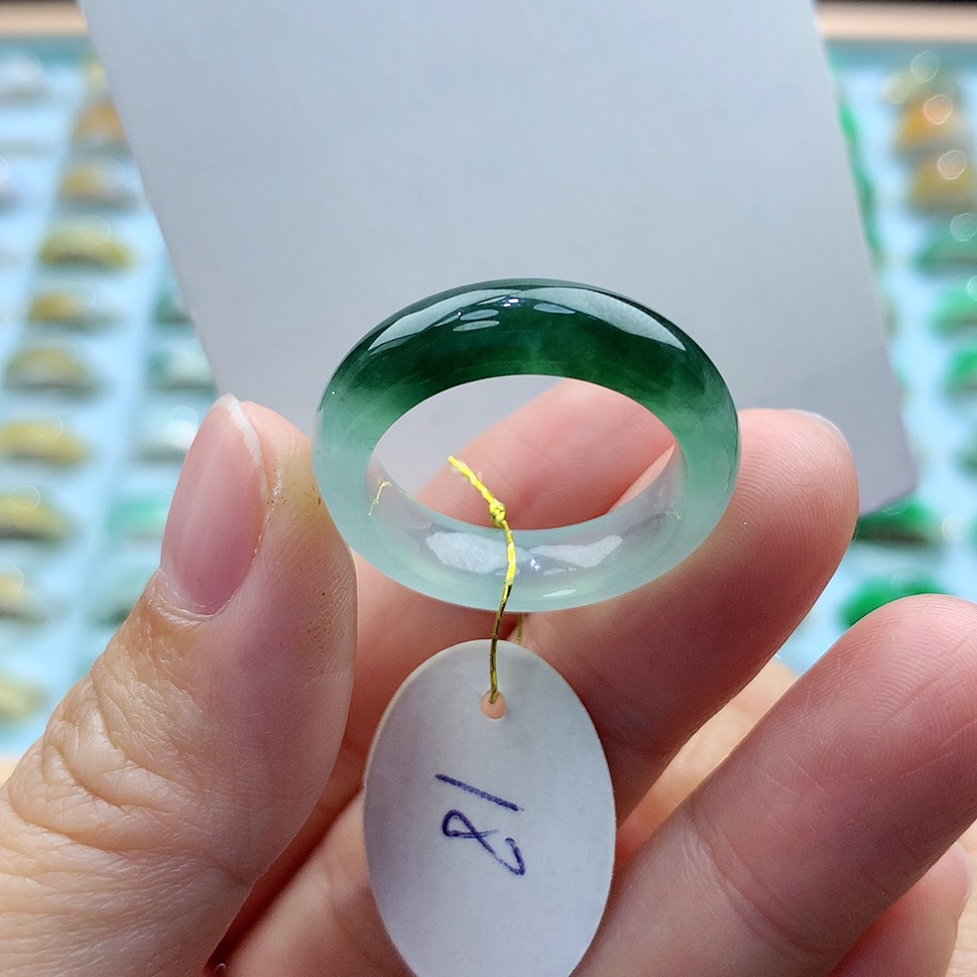 翡翠戒指未镶嵌18圈