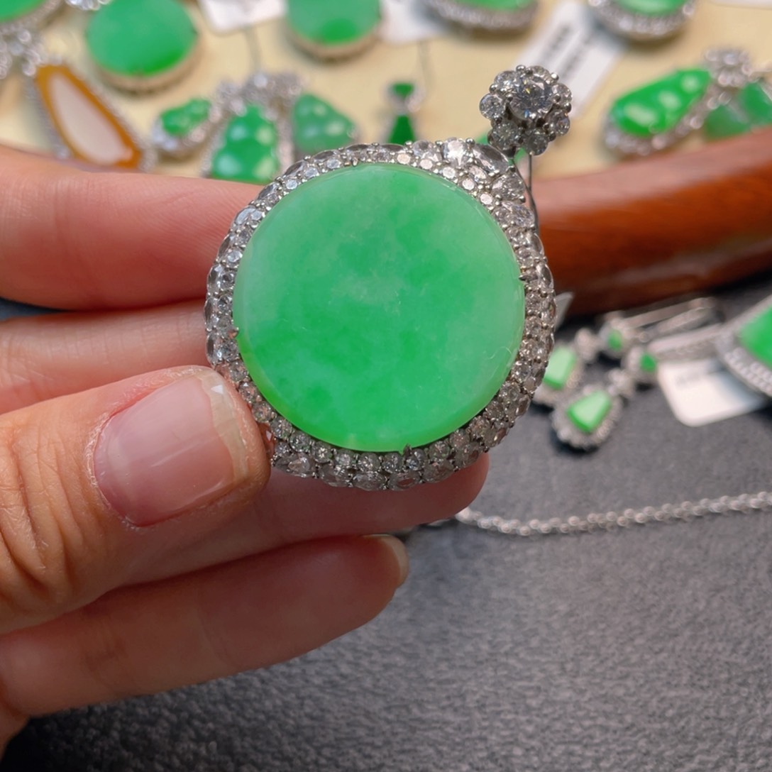 翡翠吊坠(不含链)银S925镶嵌