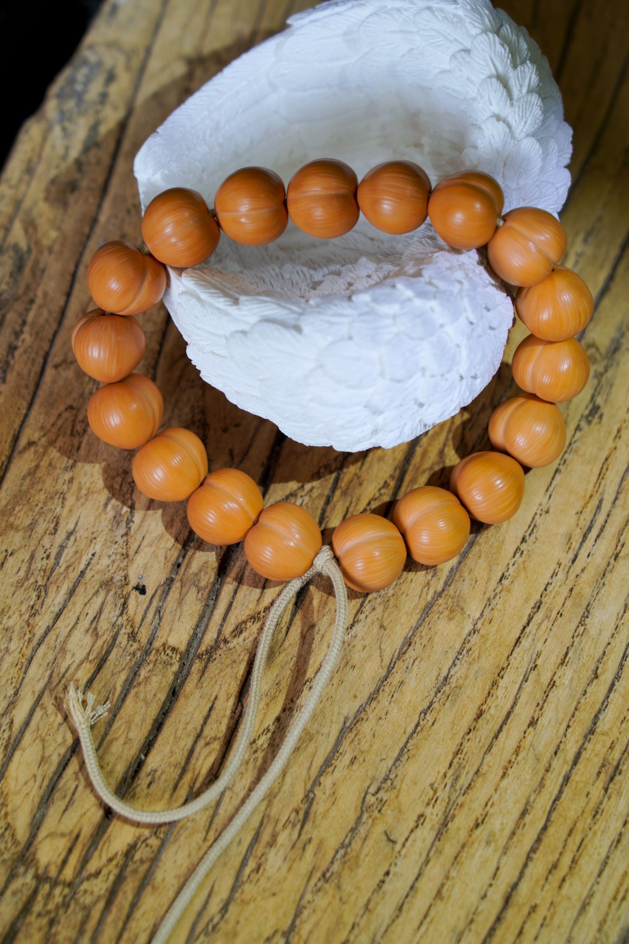 15拉丝屁桃猴头精品手串男女同款