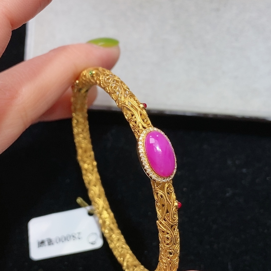 苏纪石（舒俱来）18K金镶嵌手镯