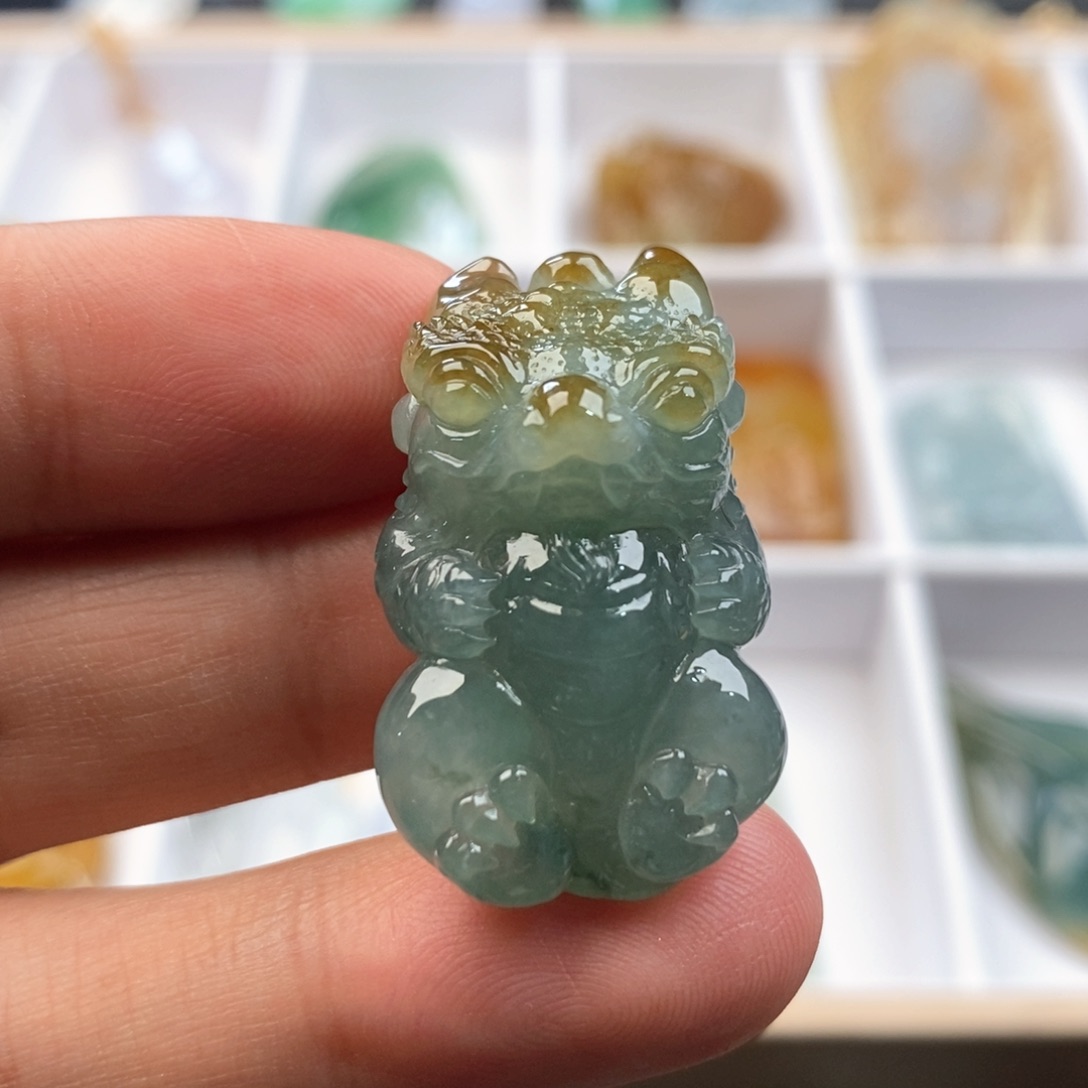 定制翡翠未镶嵌缅甸天然翡翠黄加绿宝宝龙