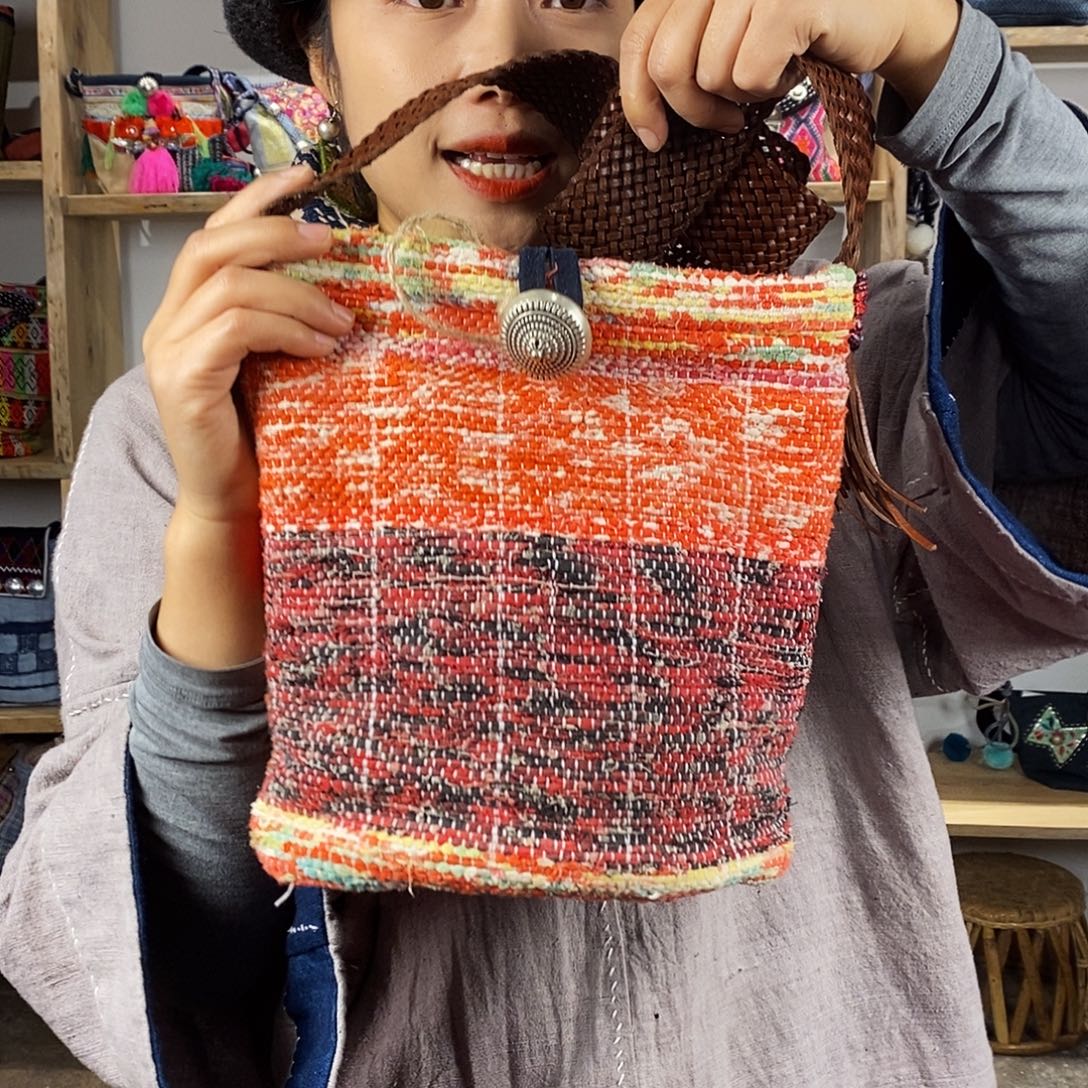 织绣手工制作工艺包包