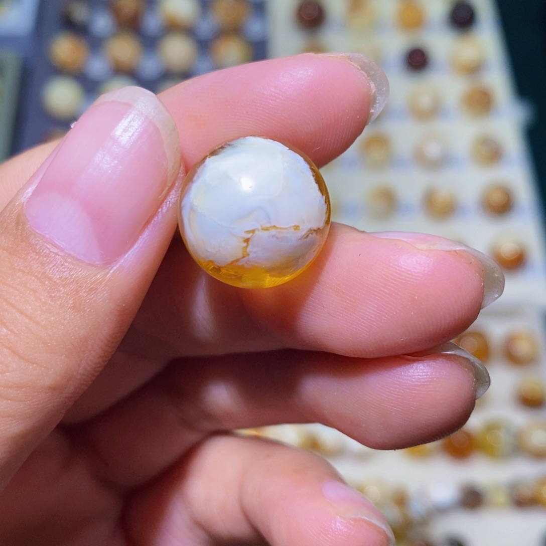 爱***羊未镶嵌蜜蜡珠宝奇石