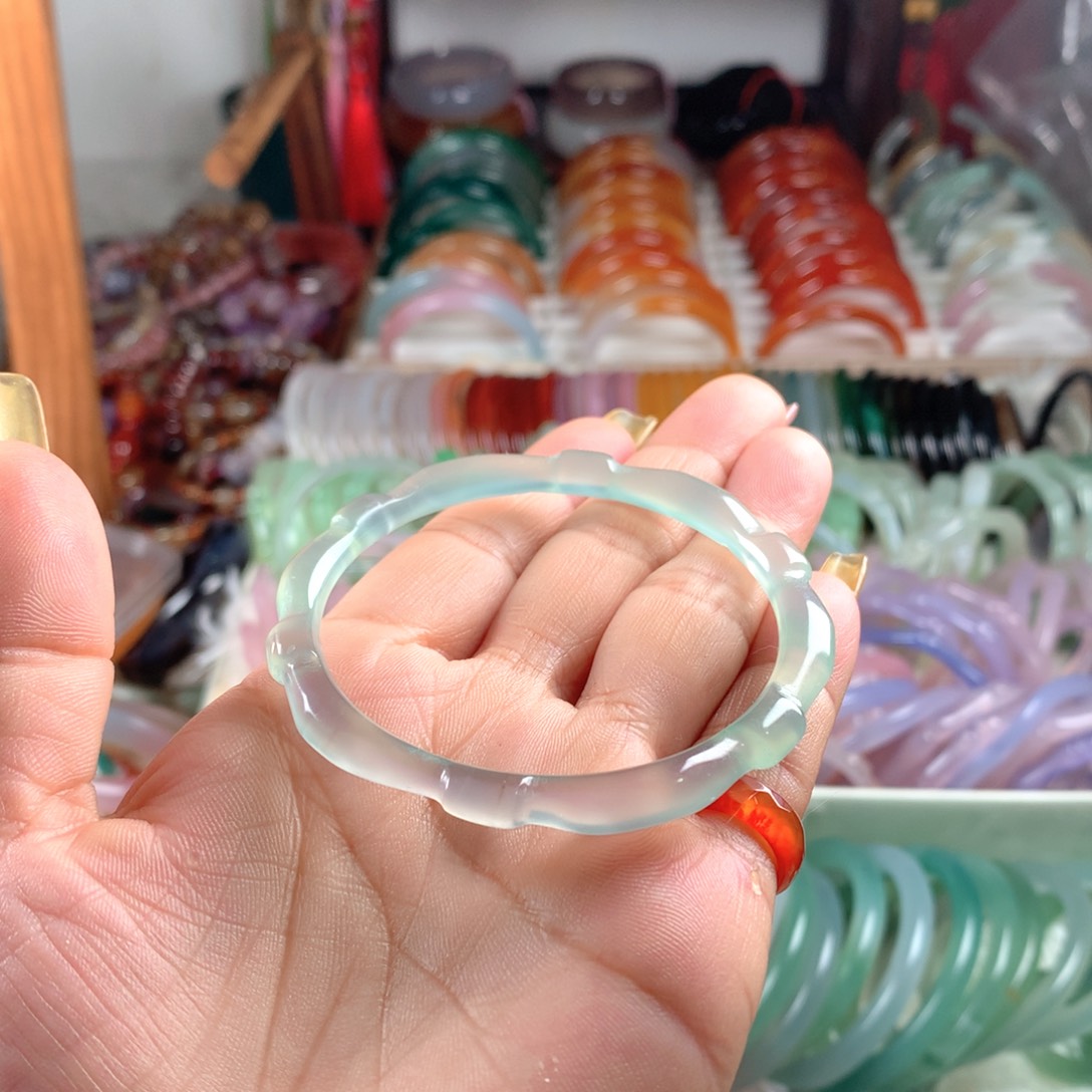 玛瑙/玉髓未镶嵌手镯