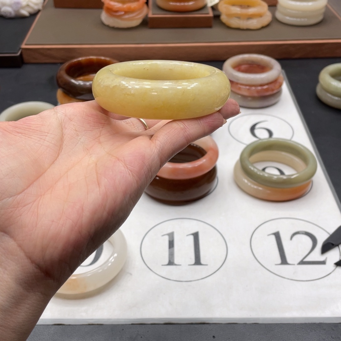 查罗石手镯未镶嵌山**月