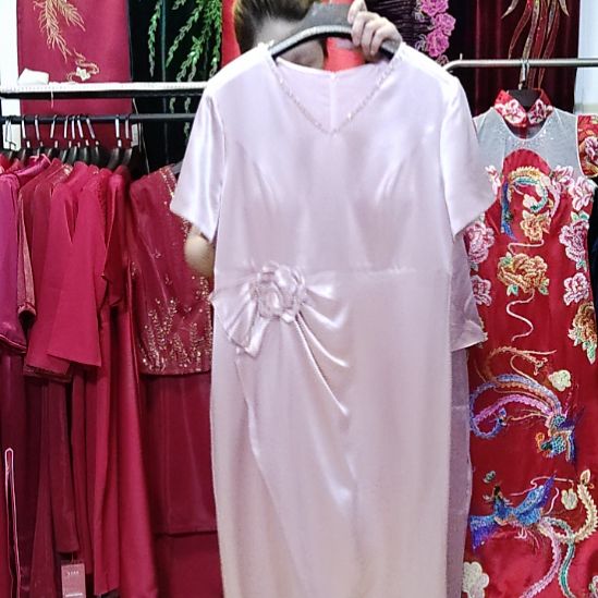 苏***干粉色醋酸v领中长礼服裙2xl