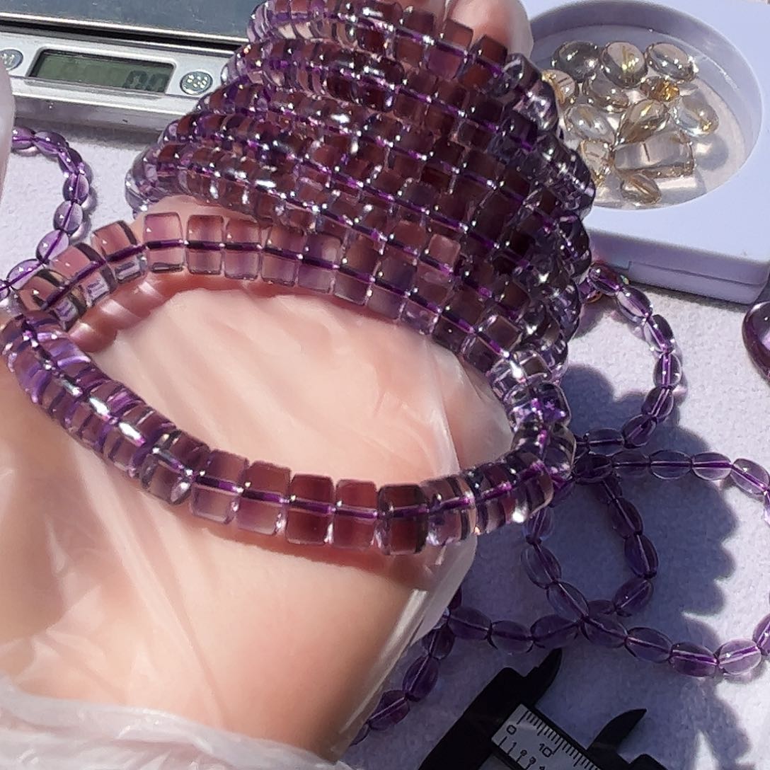 未镶嵌颈饰水晶哈**5