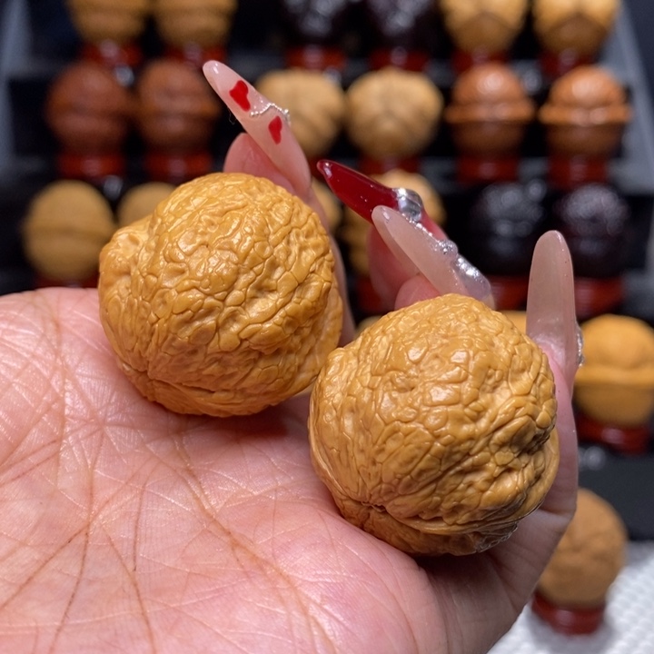 文玩核桃把件小霸王32号