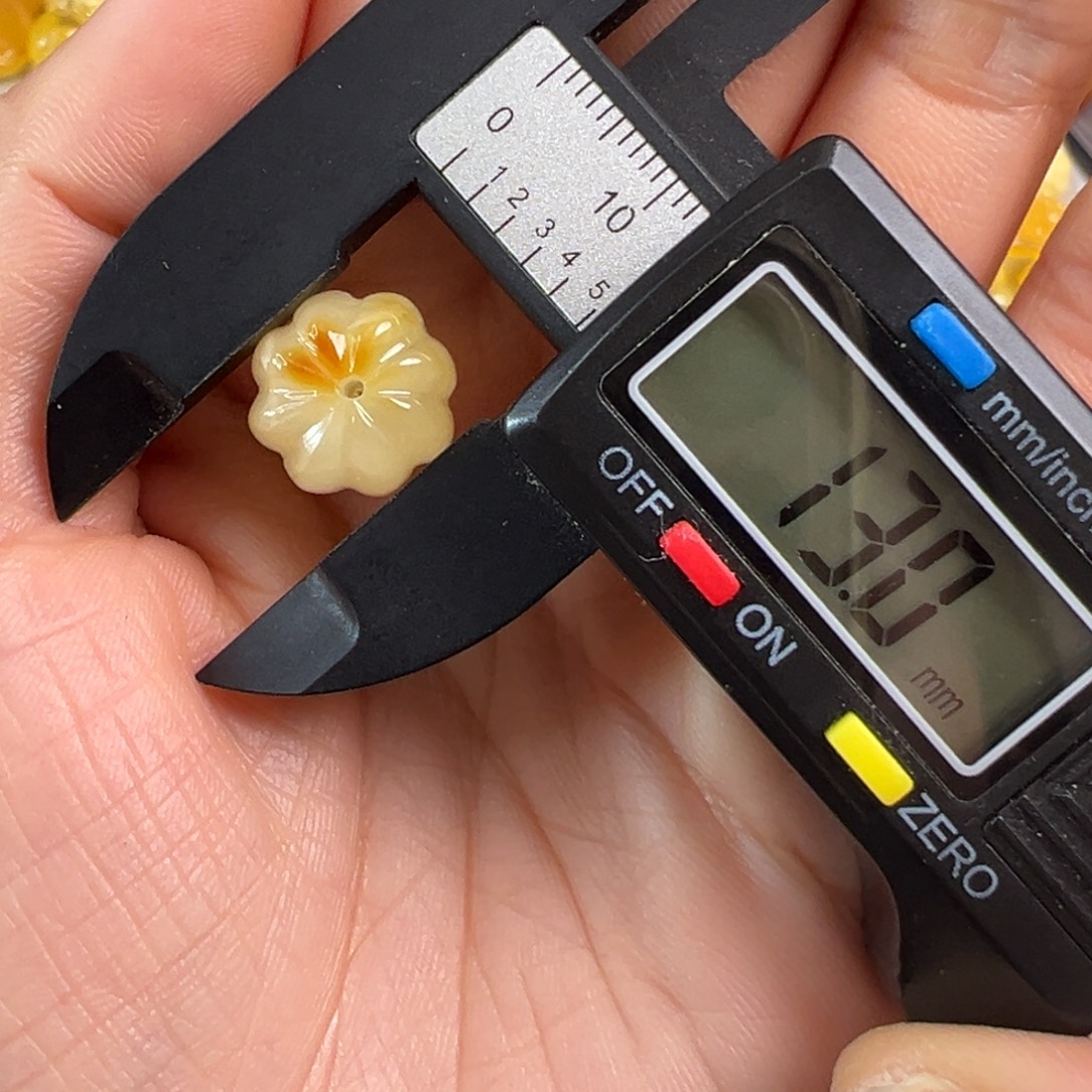 蜜蜡未镶嵌裸石蜜蜡