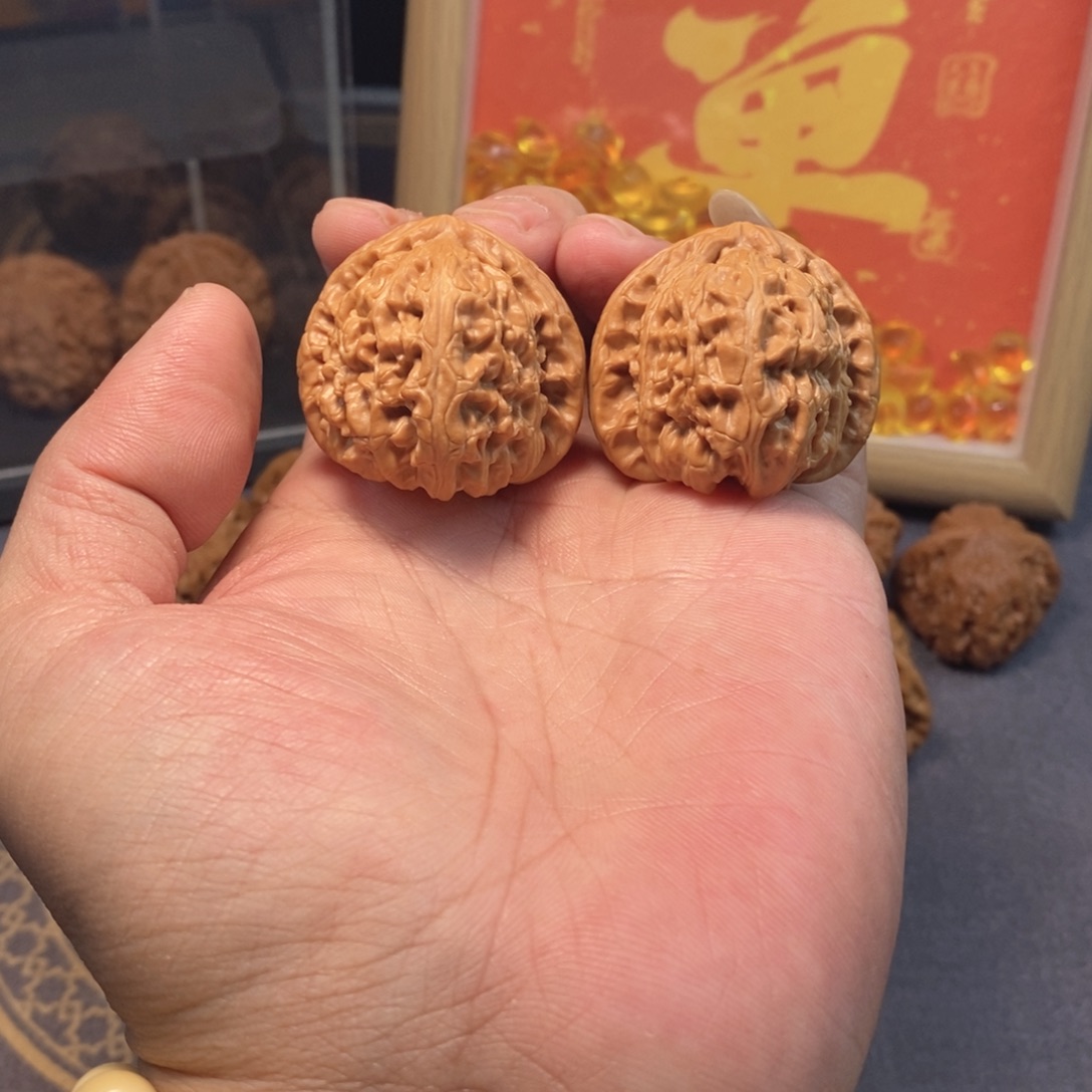 把件文玩核桃全品无修38尺三角白狮子