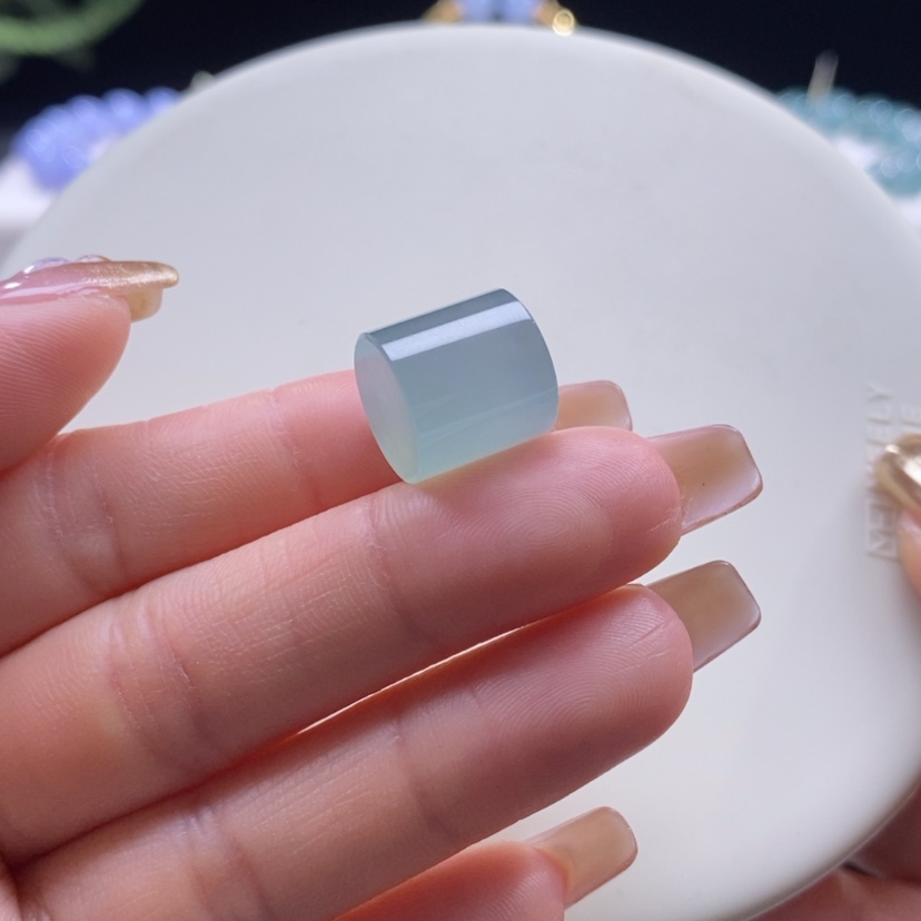 【闪购商品】翡翠颈饰未镶嵌翡翠冰晴绿桶珠