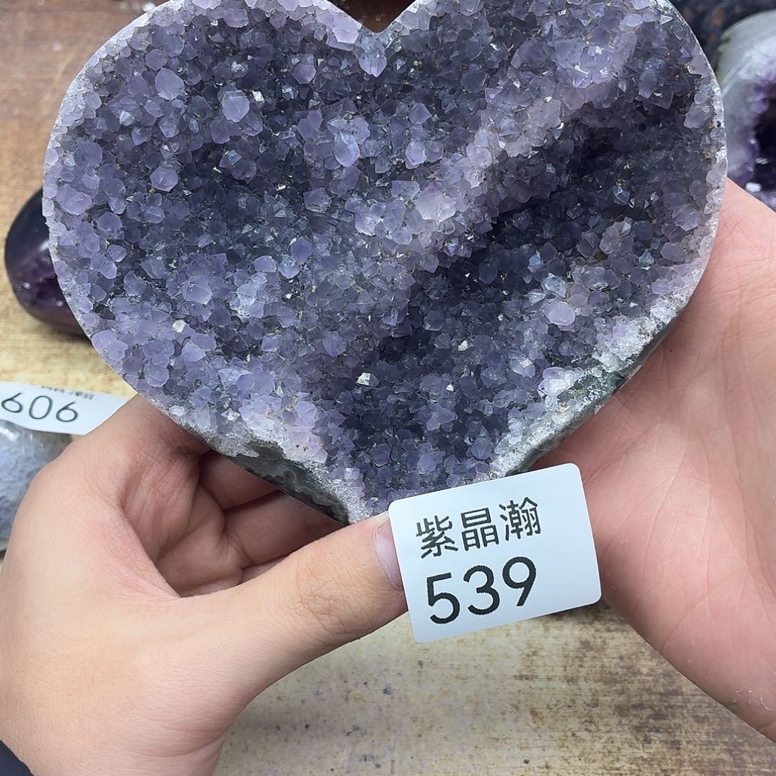 水晶未镶嵌大型摆件（非配饰）