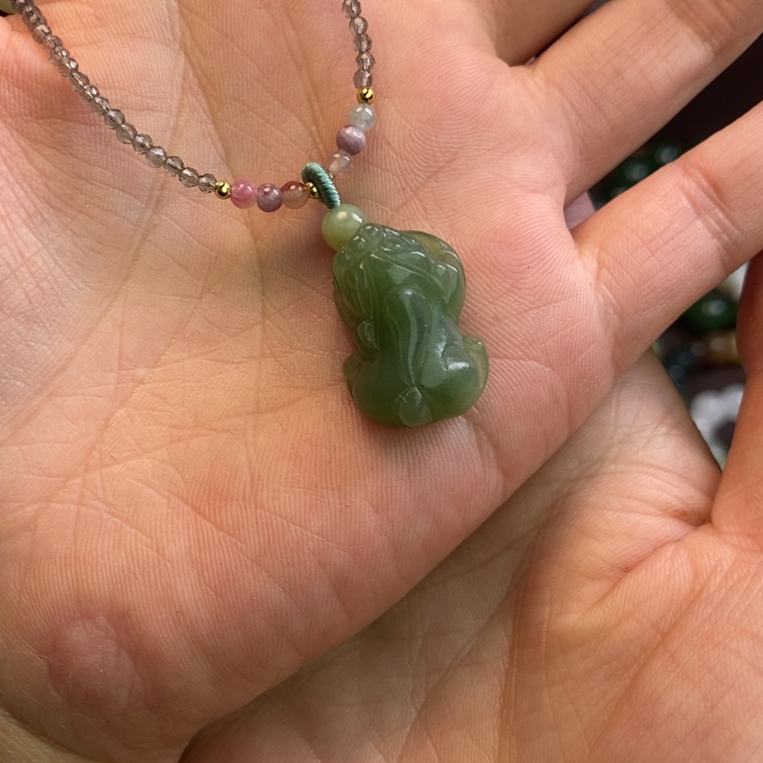 和田玉颈饰未镶嵌