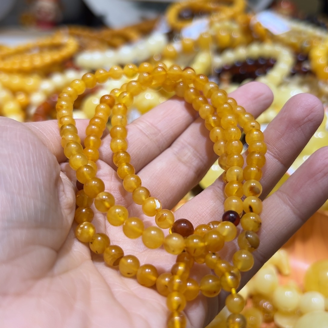 琥珀珠宝奇石未镶嵌