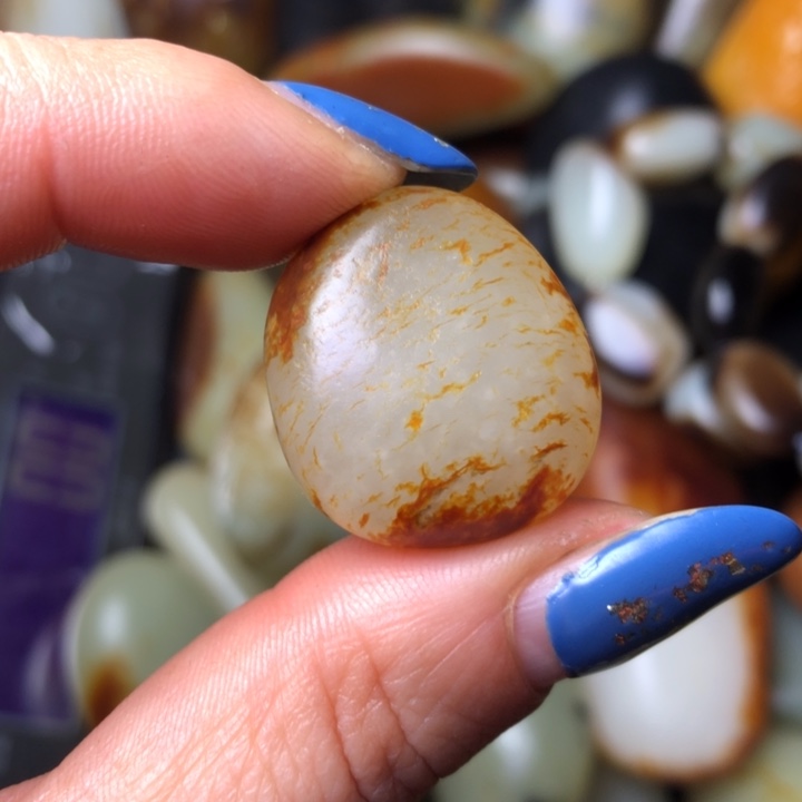 和田玉未镶嵌珠宝奇石